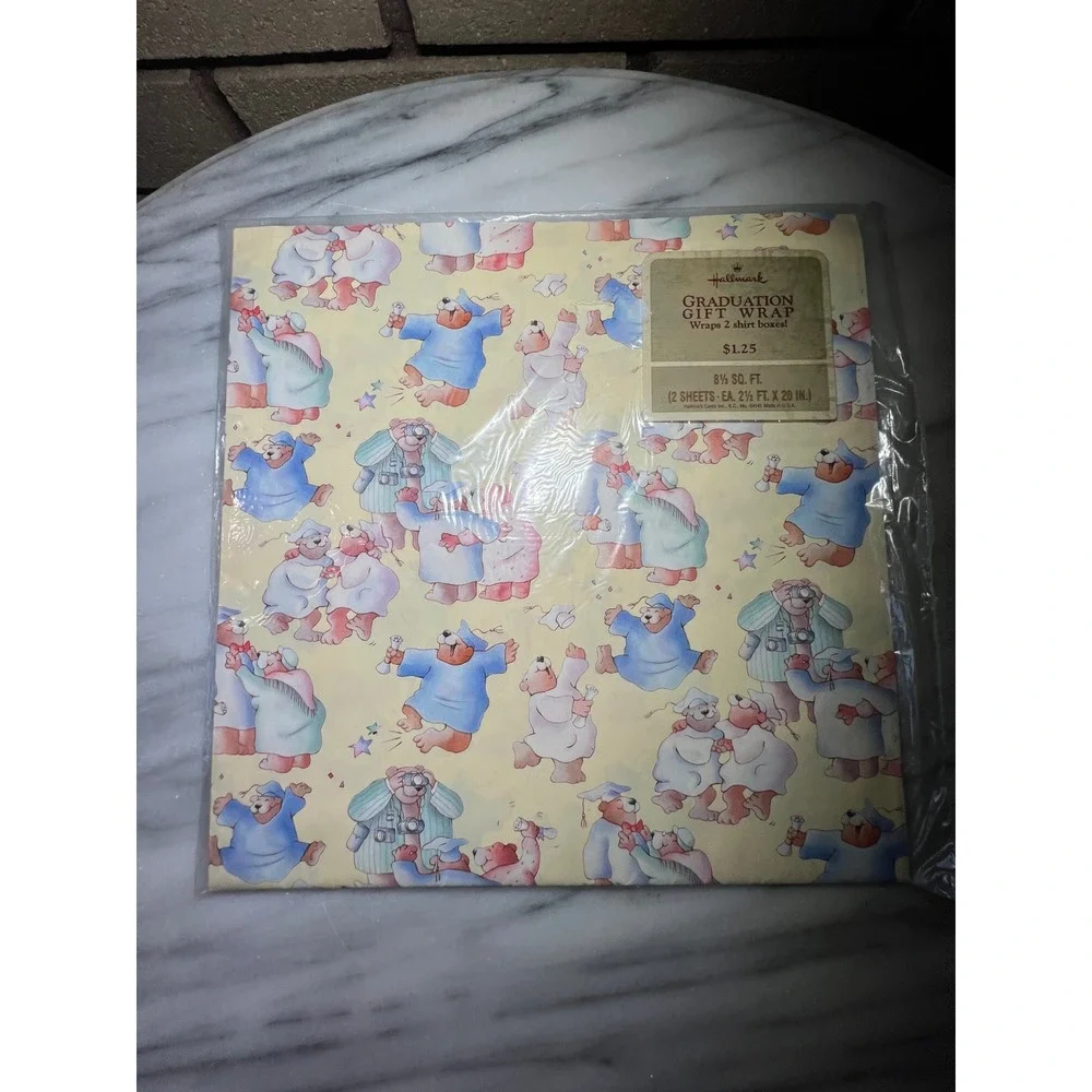 VTG Hallmark Graduation Gift Wrap Bears 85 Sq Ft 2 Sheets 20x20 Inch New‎